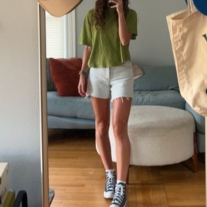 Levi 501 mid thigh shorts